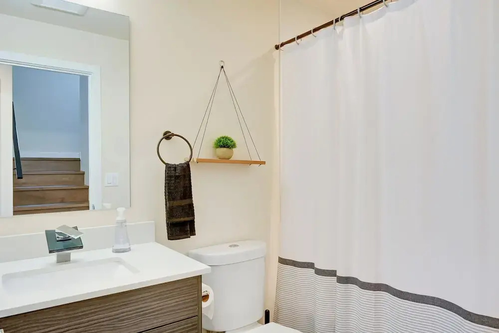 Seattle Townhome: Rooftop Deck < 7 Mi to Dtwn