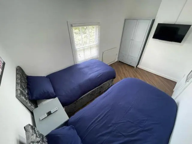 Canalside Cottage