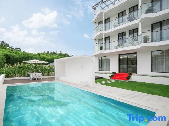 YESHI Yeshi Mountain Luxury