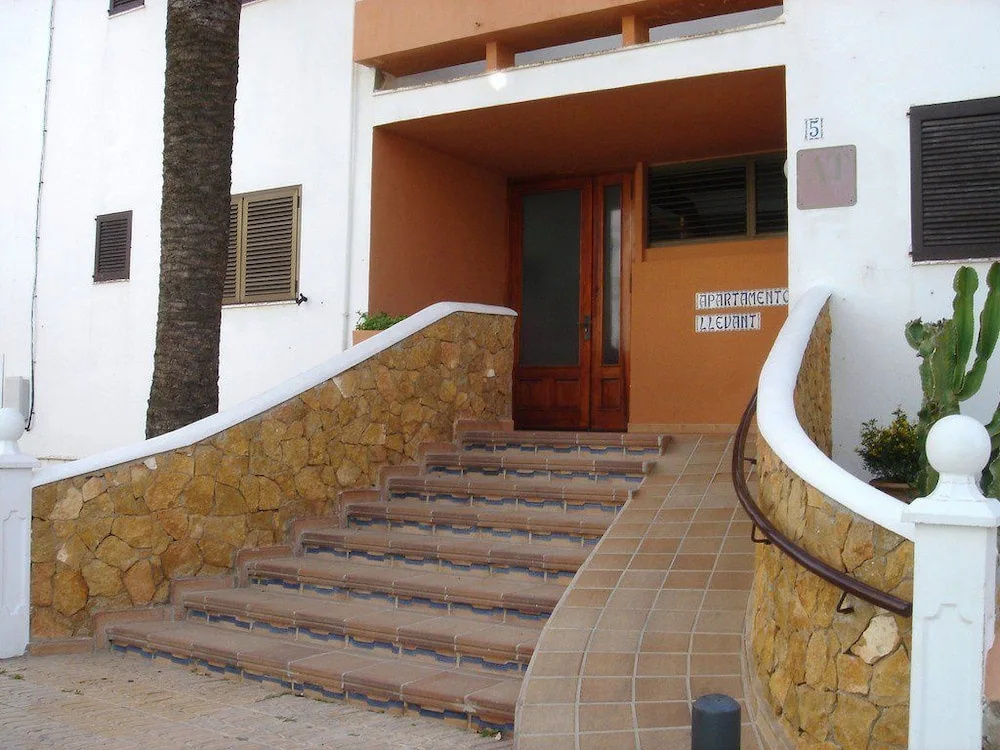 Apartamentos Llevant