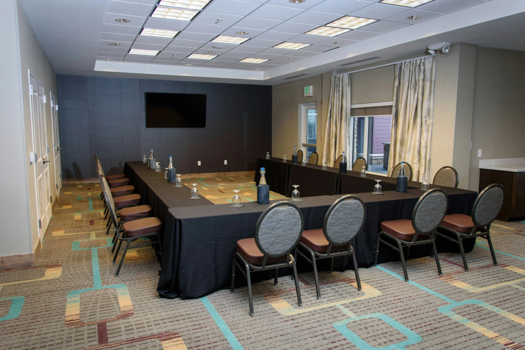 Residence Inn Cleveland Avon at The Emerald Event Center