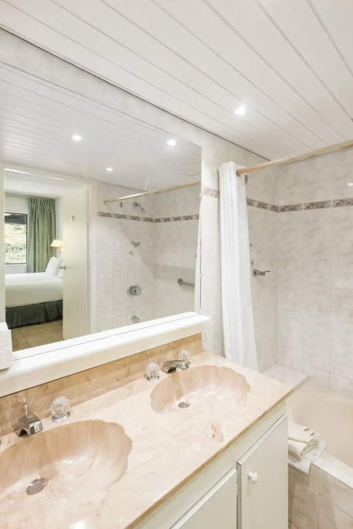 Belair Beach Hotel
