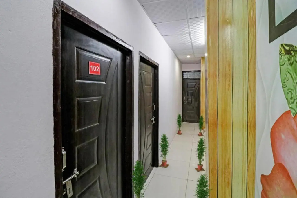 OYO 88123 Hotel Small Town