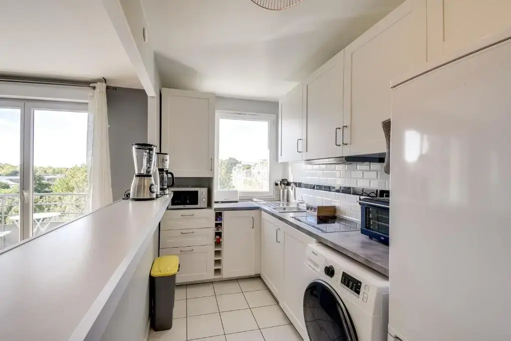 Chic apart with parking and balcony