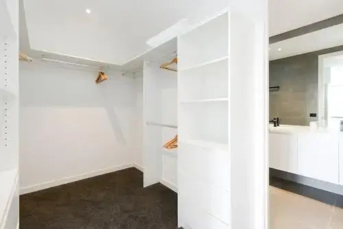 BOUTIQUE STAYS - Murrumbeena Place 2