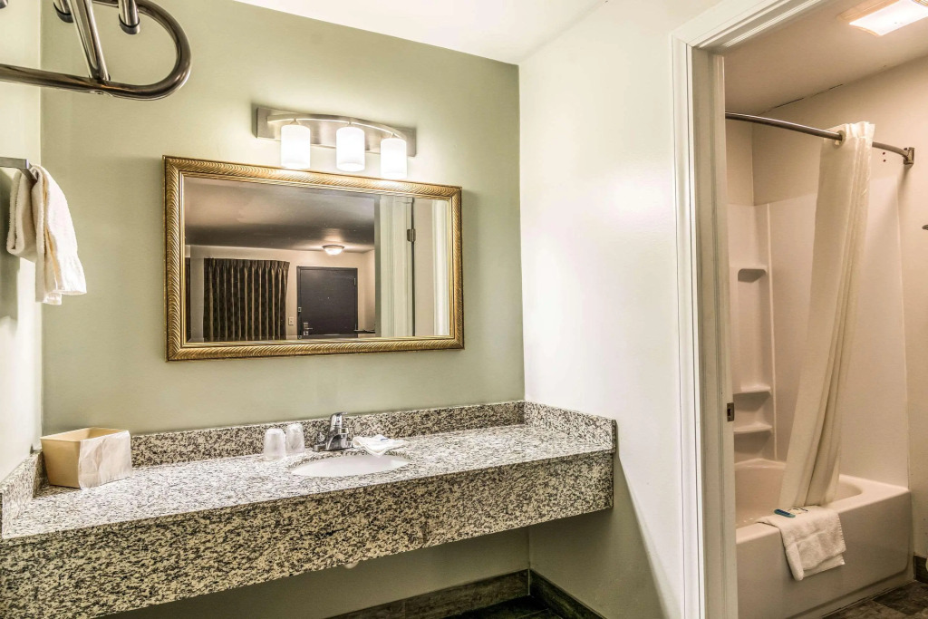Rodeway Inn Portage