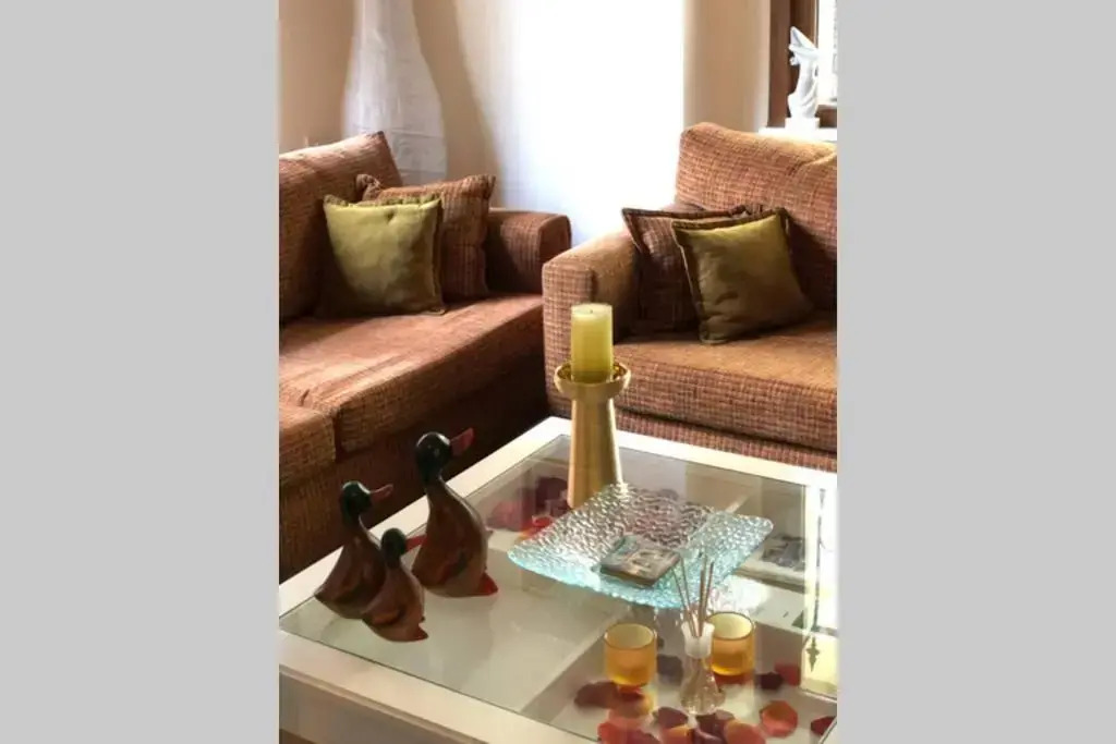 Comfy 3 Room House with Garden