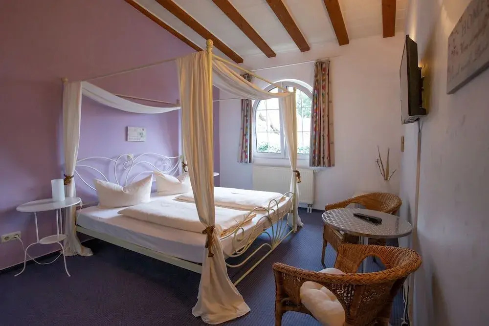 Hotel Schlosshof Dolgesheim