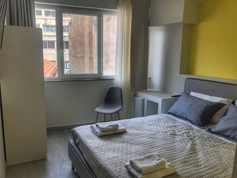 Raise Boutique Rooms in the Center of Athens