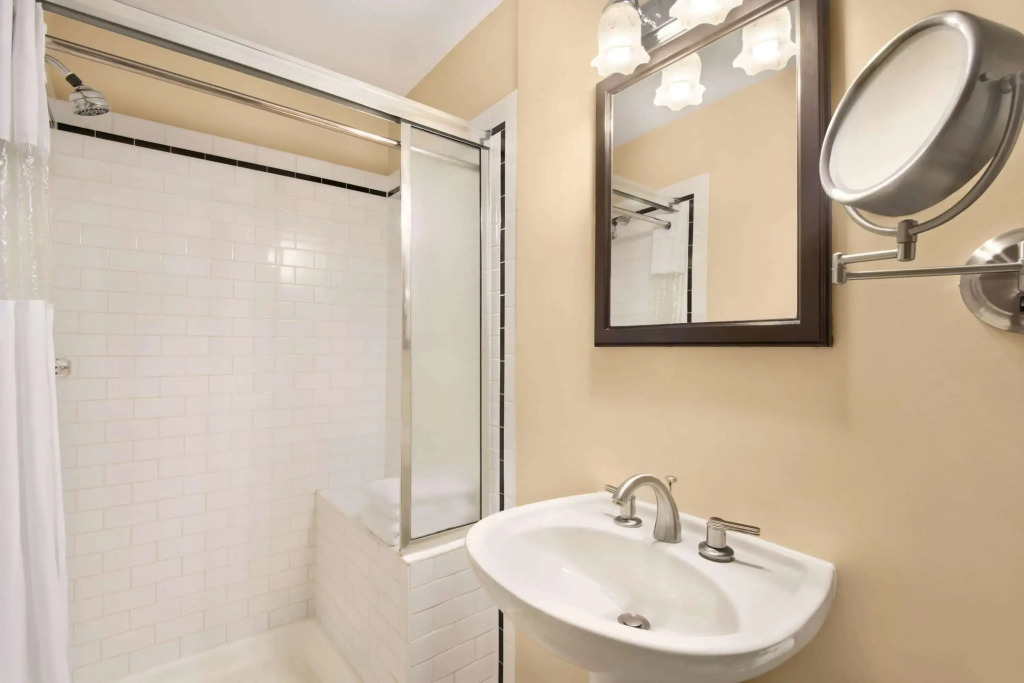The Plaza Hotel Downtown, Trademark Collection by Wyndham