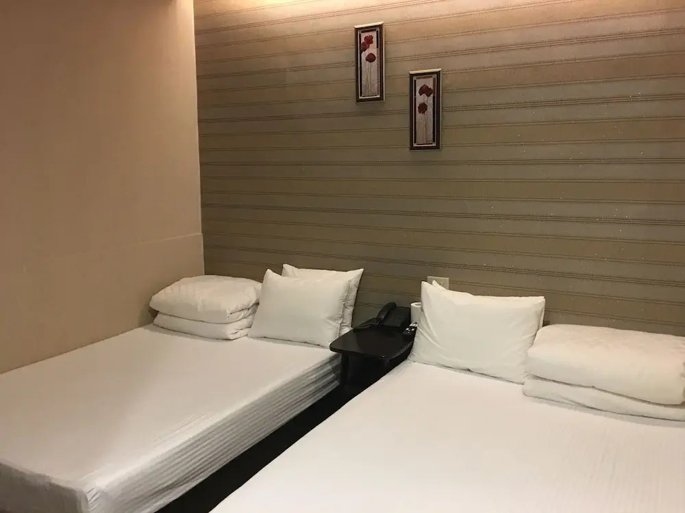 HUA CHUN LIN Hotel