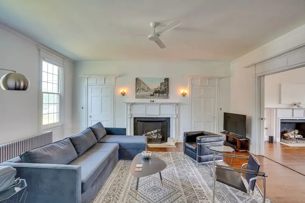 Coxsackie Home w/ River Views: Walk to The Wire!