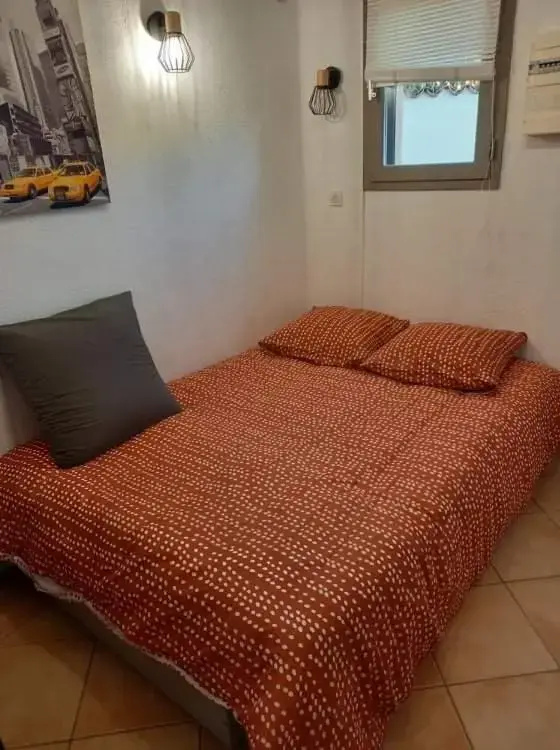 Studio dans villa calme à 15km de Cannes