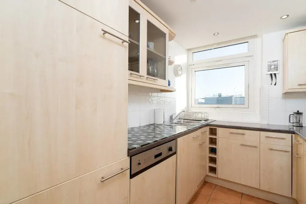 Perfect Central Location for 4 People in London