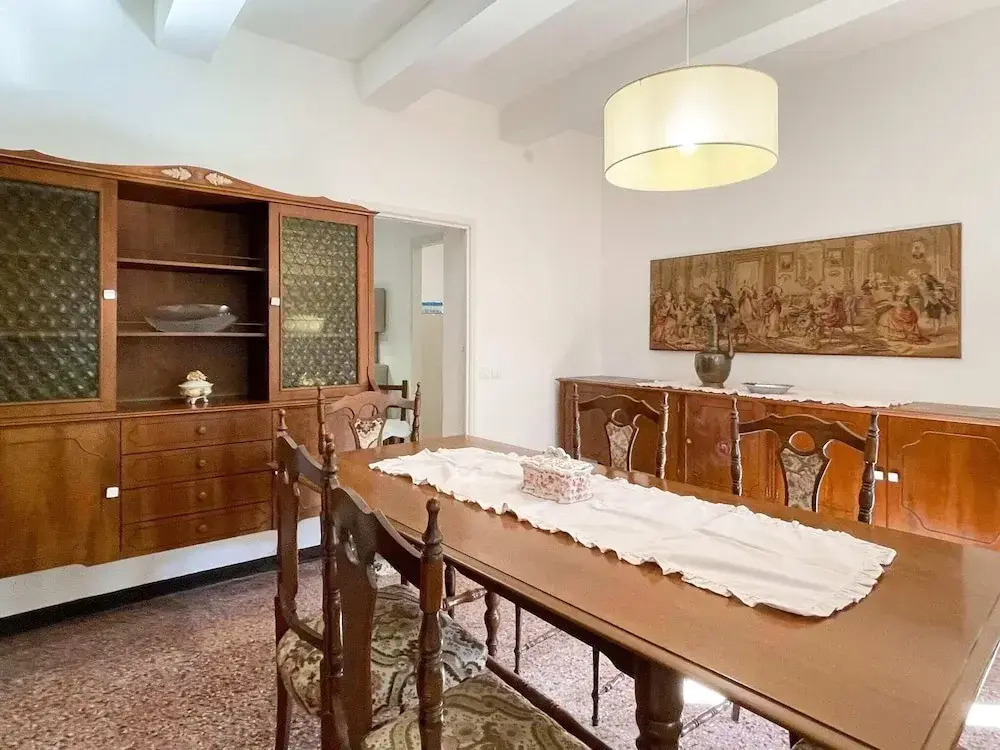 Pleasant holiday home with whirlpool