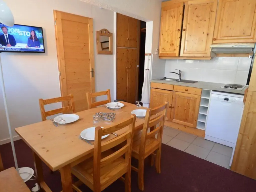 Appartement Les Menuires, 1 pièce, 4 personnes - FR-1-452-233