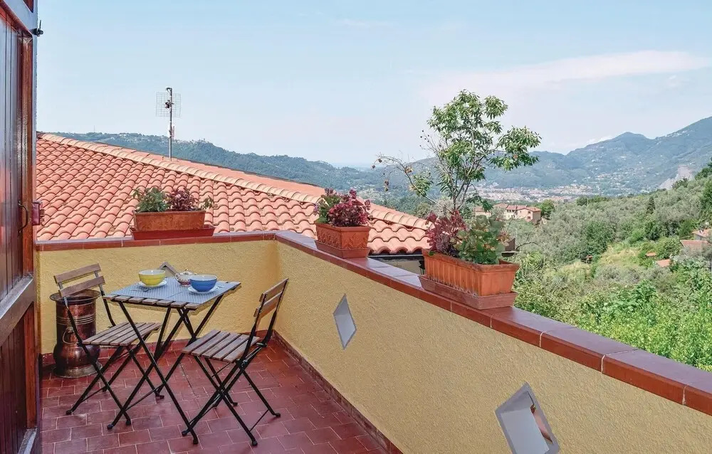 3 Bedroom Cozy Home In Camaiore