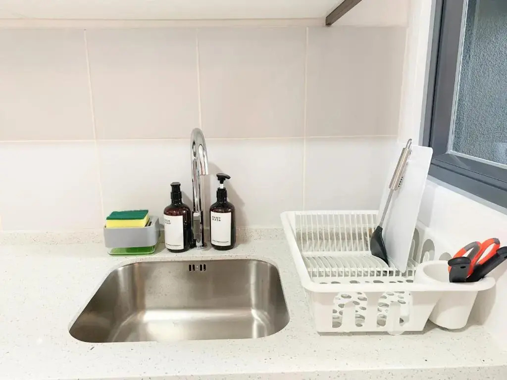 Netflix Two Bedroom Troika Kota Bharu Homestay 182