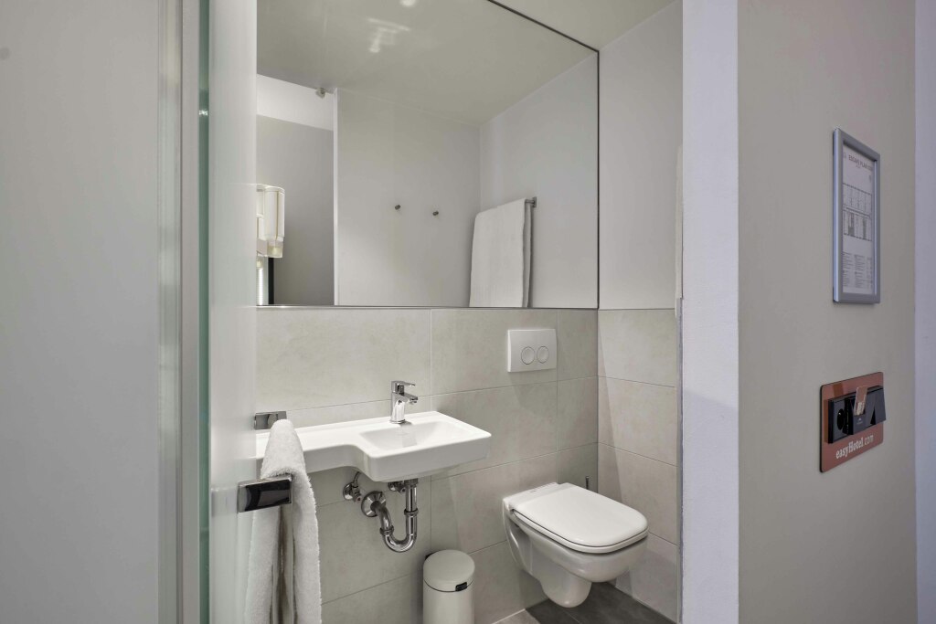 easyHotel Brussels City Centre
