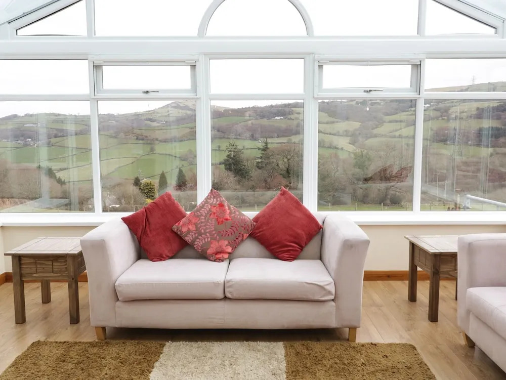Bryn Derw Holiday Cottage