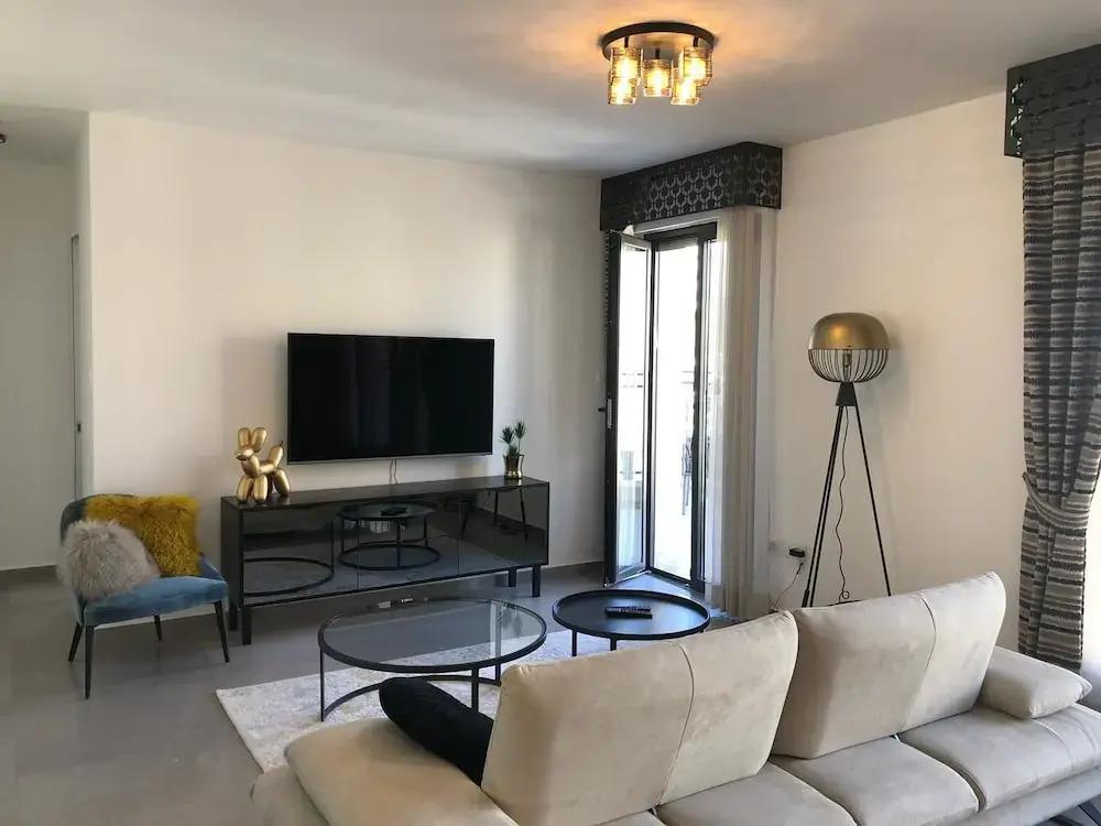 New Luxurious 2BR front old city Legacy