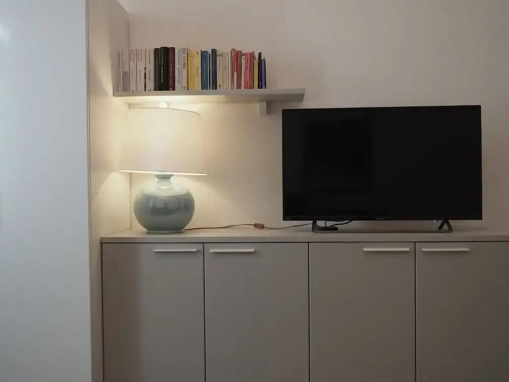 La Porta Accanto