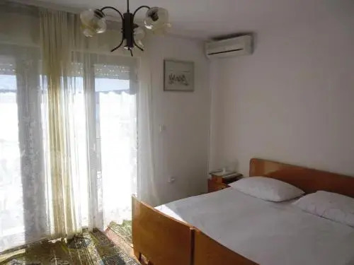 Rooms and Apartments Kurtović