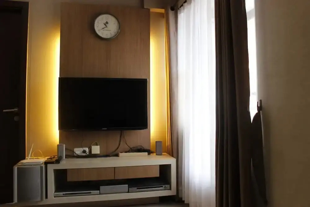 Homey 2BR Apartment at Galeri Ciumbuleuit 2 By Travelio