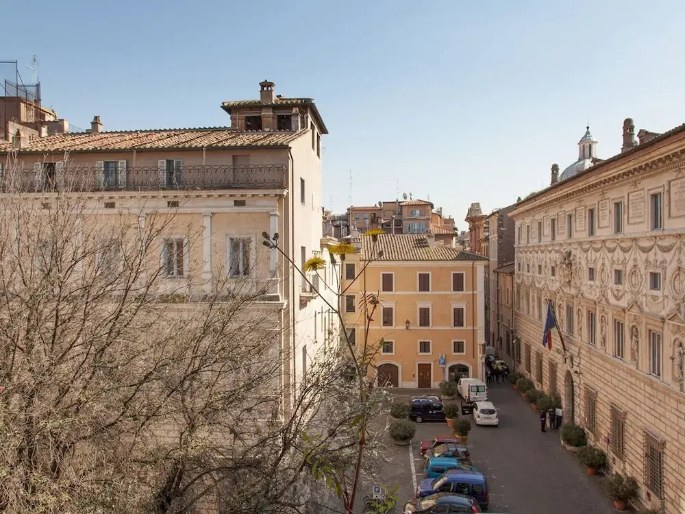 RSH Farnese Stylish Apartment 2