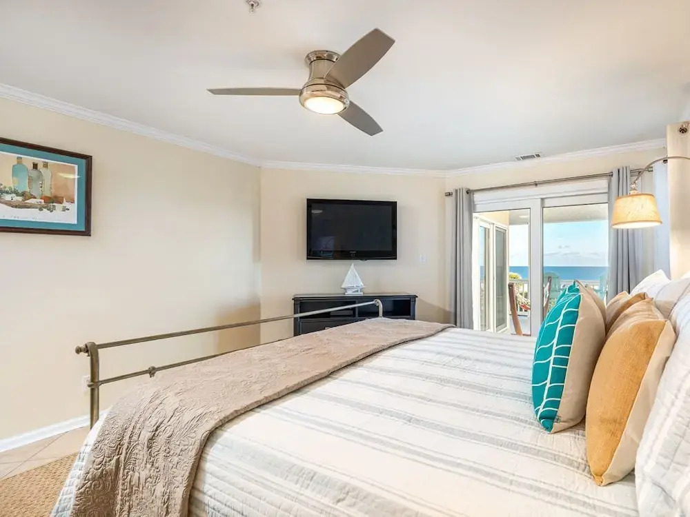 Dolphin Watch 6 by Tybee Vacation Rentals