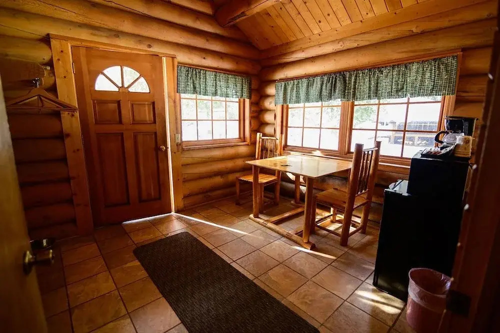 Lochsa Lodge