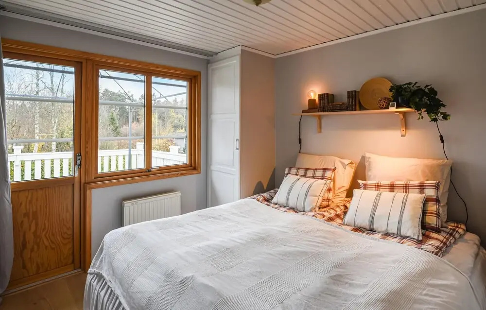 2 Bedroom Awesome Home In Brastad