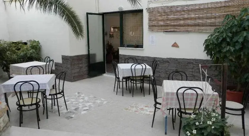 Apollon Hotel