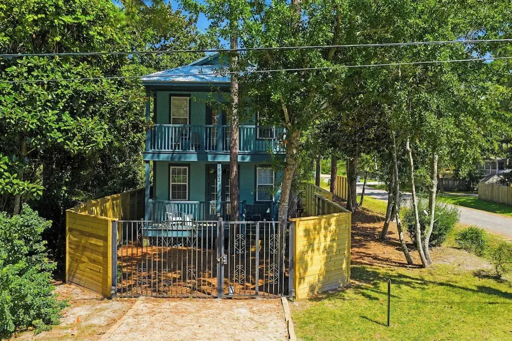 Coastal Soul 393 by Avantstay Near Boat Ramp & Bay, Private Yard