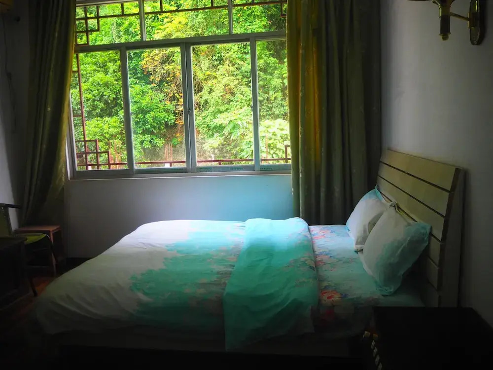 The Yangshuo Moon Resort