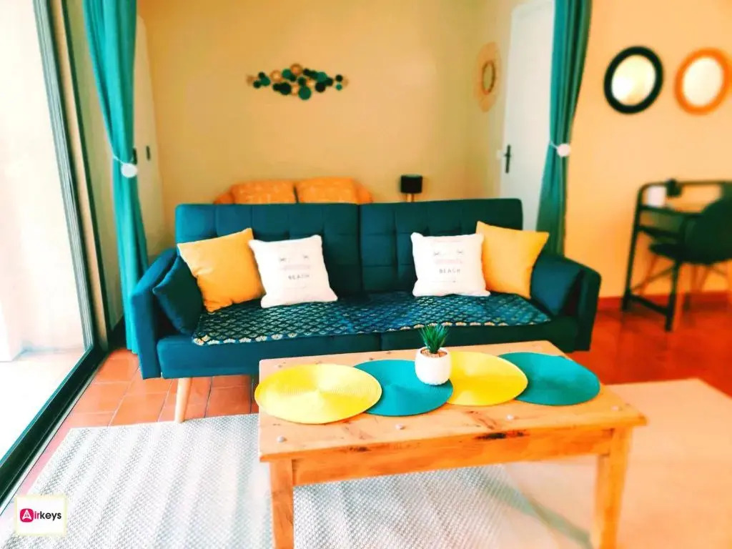 Grand Studio Azur Avec Terrasse - Vieil Antibes
