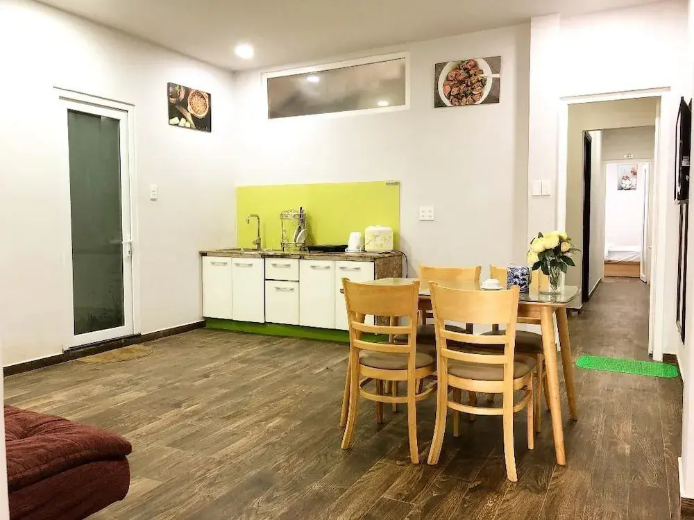 Street View Hotel & Apartment
