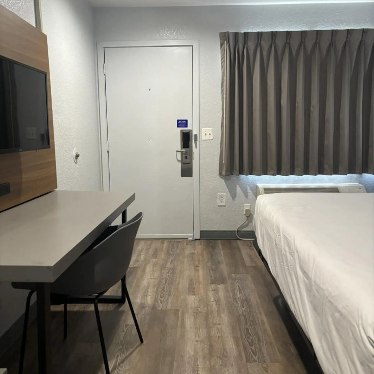 Motel 6-Santa Ana, CA