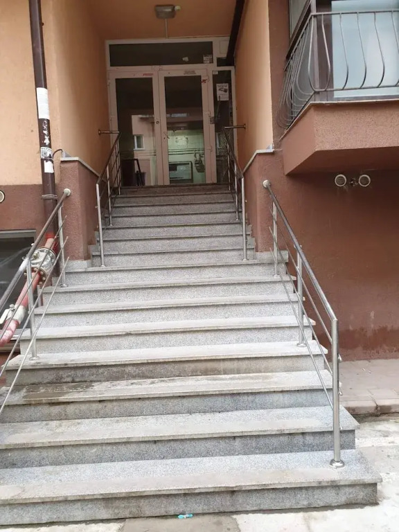 Impeccable 1-bed Studio in Roșu