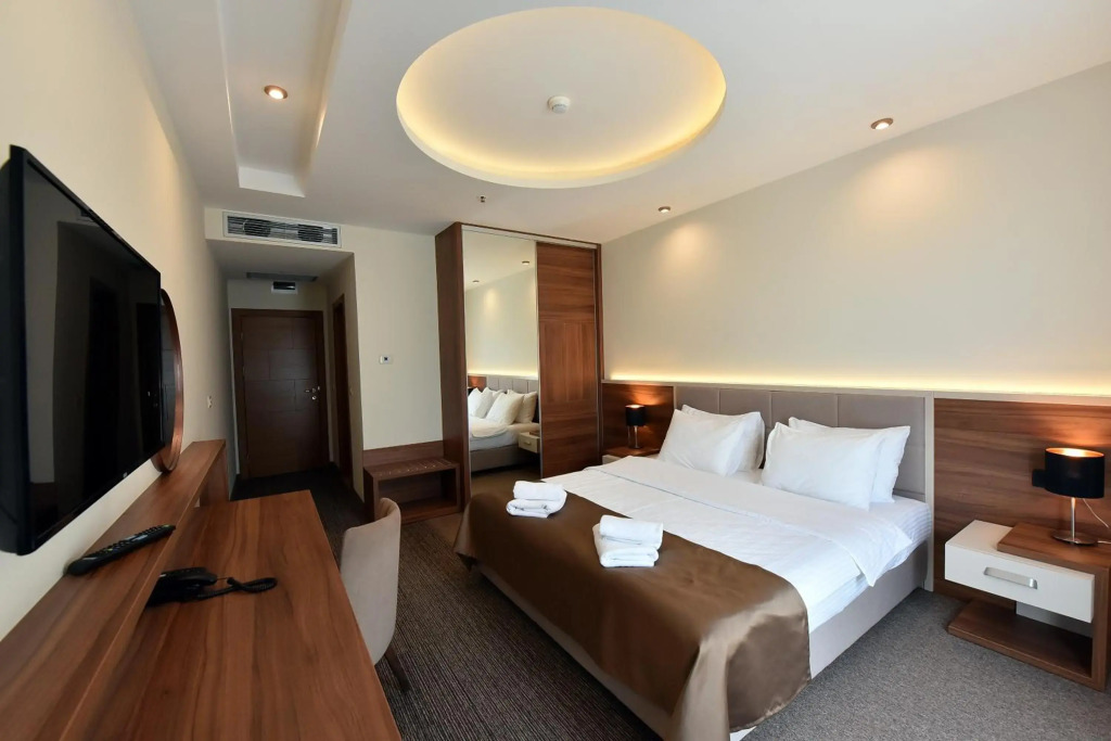 Hotel Lazaro