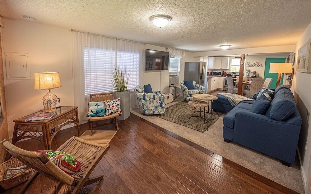 Rock the Boat - 2 Br Home