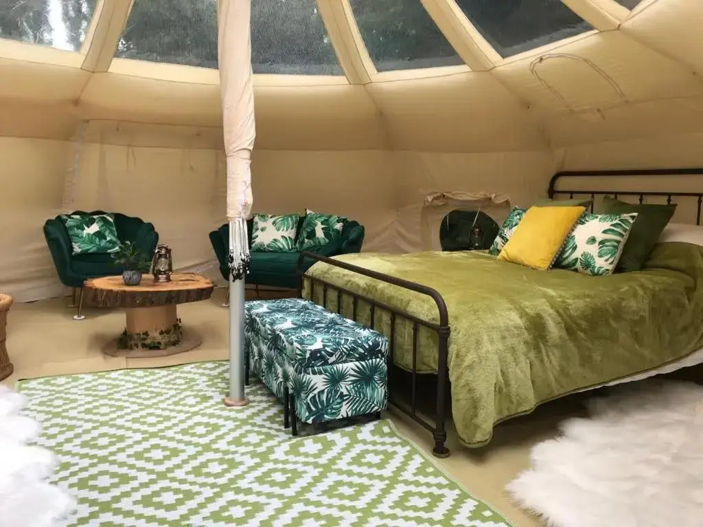 Orion 4-person Stunning Lotus Belle Tent