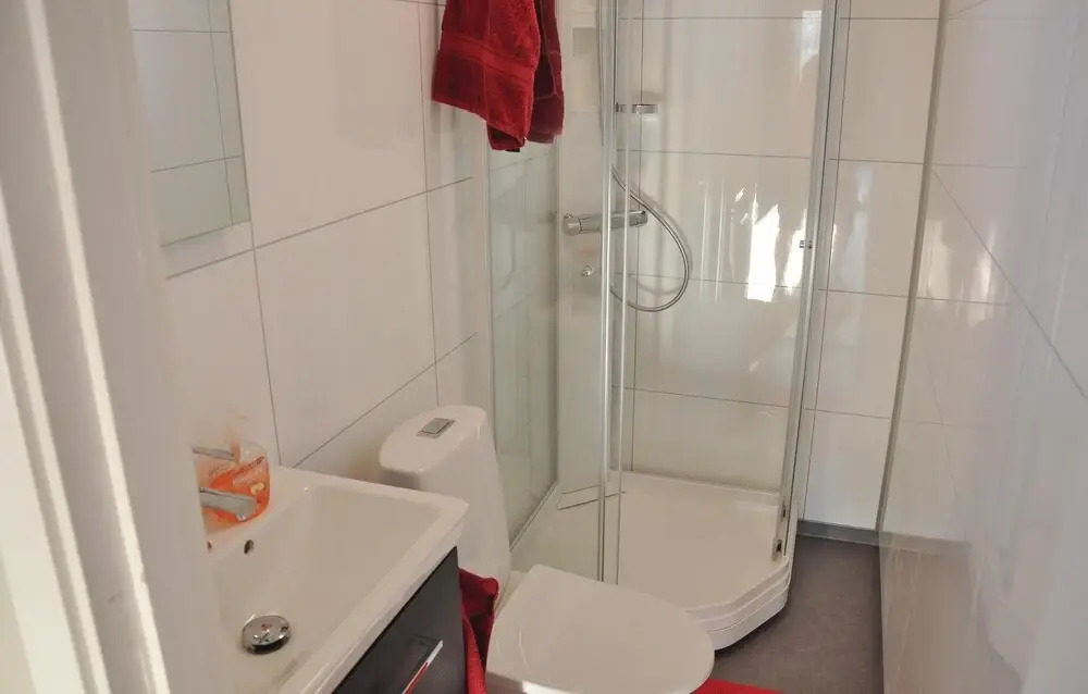 4 Bedroom Cozy Home In Rockneby