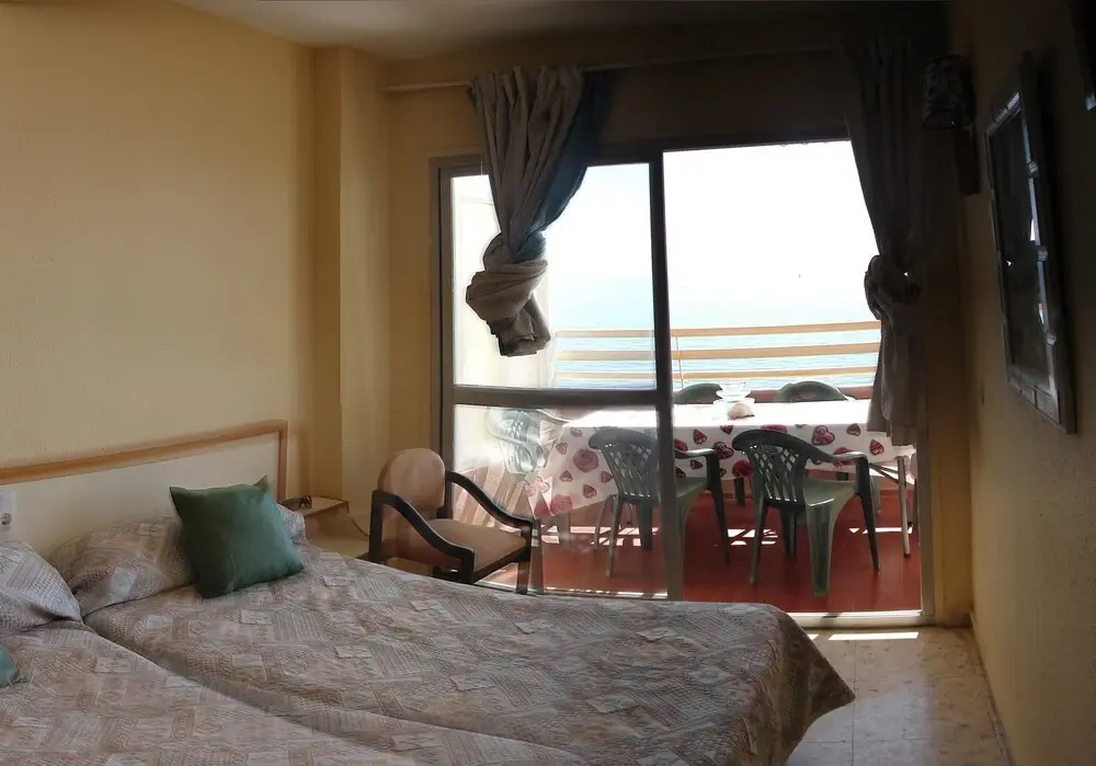 Apartment With one Bedroom in Fuengirola, With Wonderful sea View, Pool Access, Balcony - 10 m From the Beach
