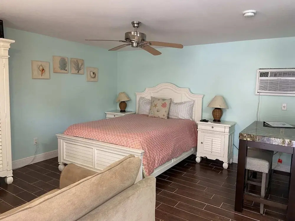Perfect Paradise Getaway - Studio Just Steps From the Sand