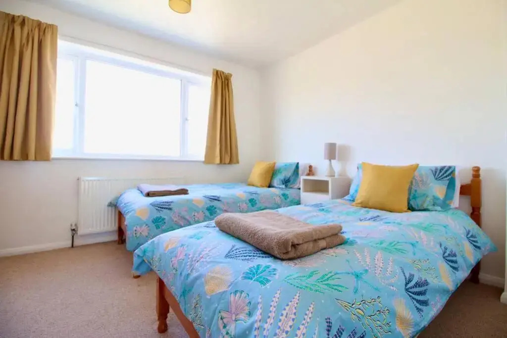 Seaview Beach house stones throws from the sea By Air Premier