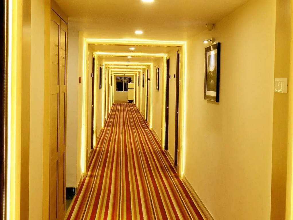 Hotel Mahis Gateway