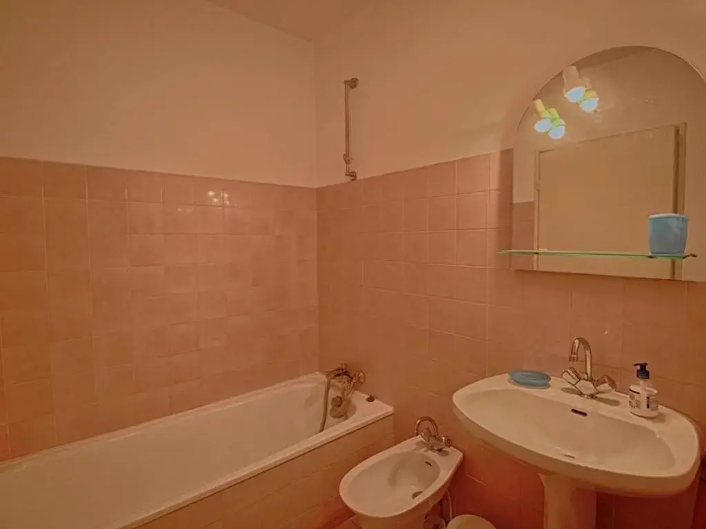 Appartement Ajaccio, 1 pièce, 2 personnes - FR-1-61-559