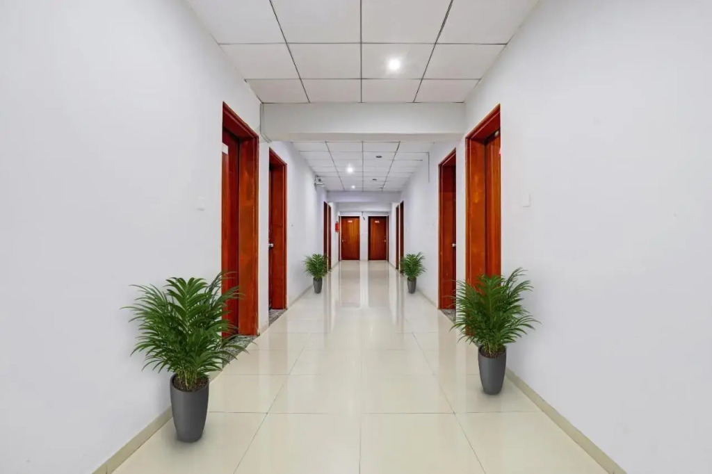 Oyo Flagship 93179 Hotel Way Point