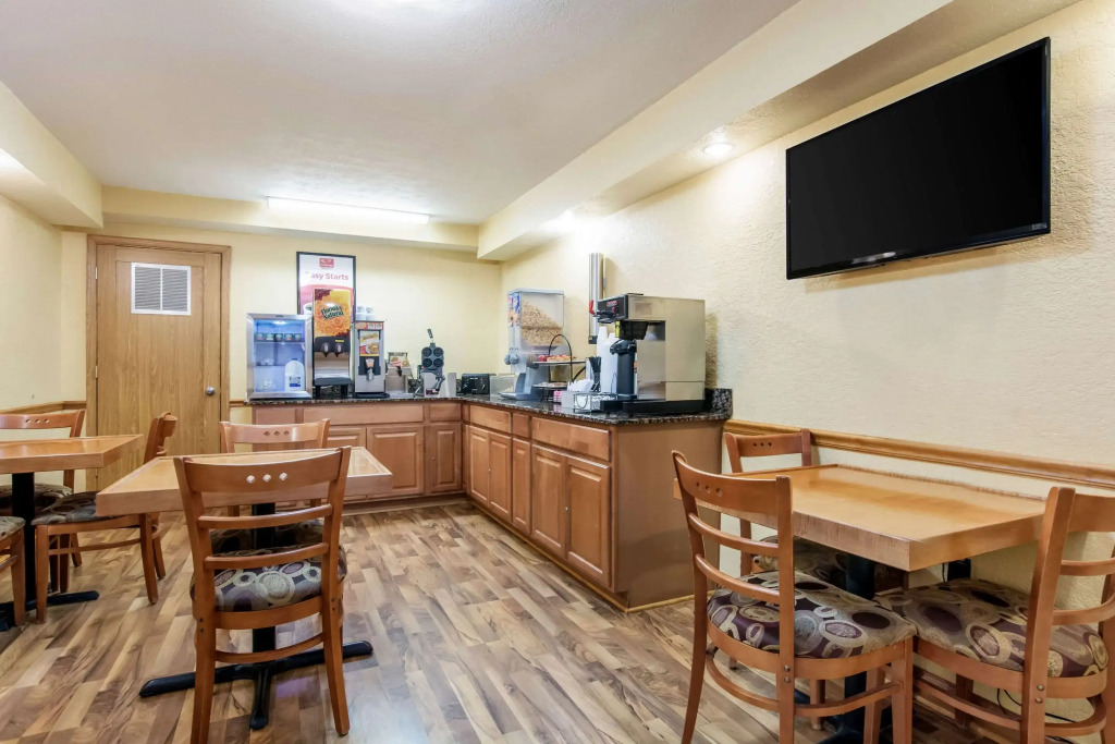 Econo Lodge Cloverdale